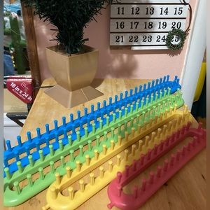 4 Crochet Looms